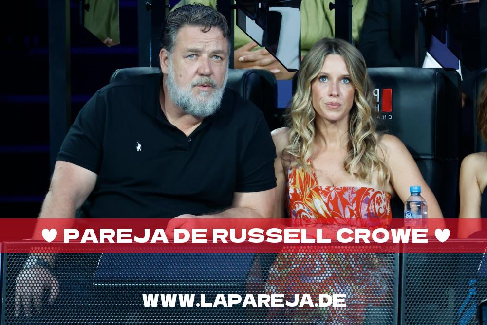 Pareja de Russell Crowe